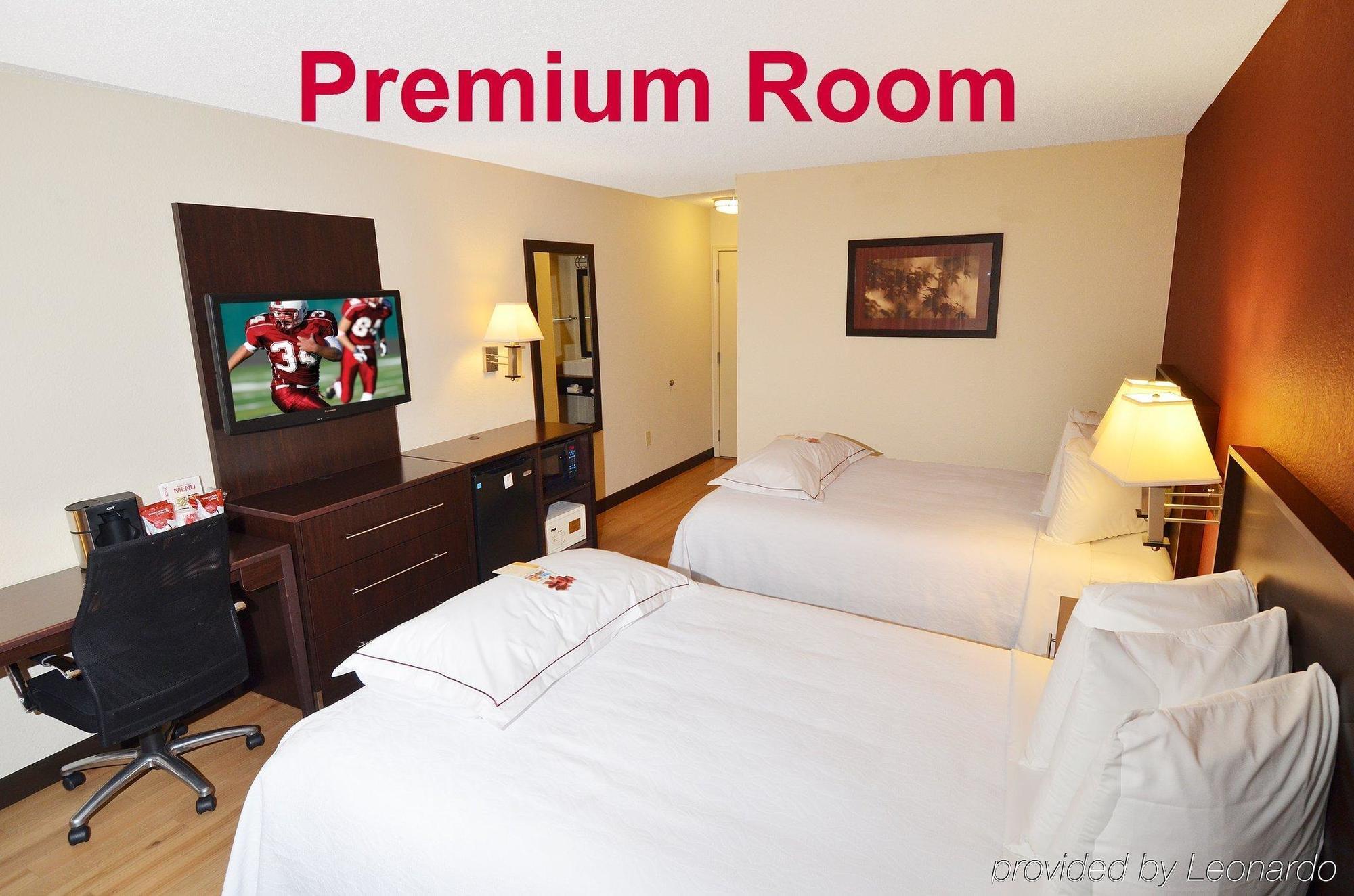 Hotel Red Roof Plus+ Boston - Woburn/ Burlington Woburn