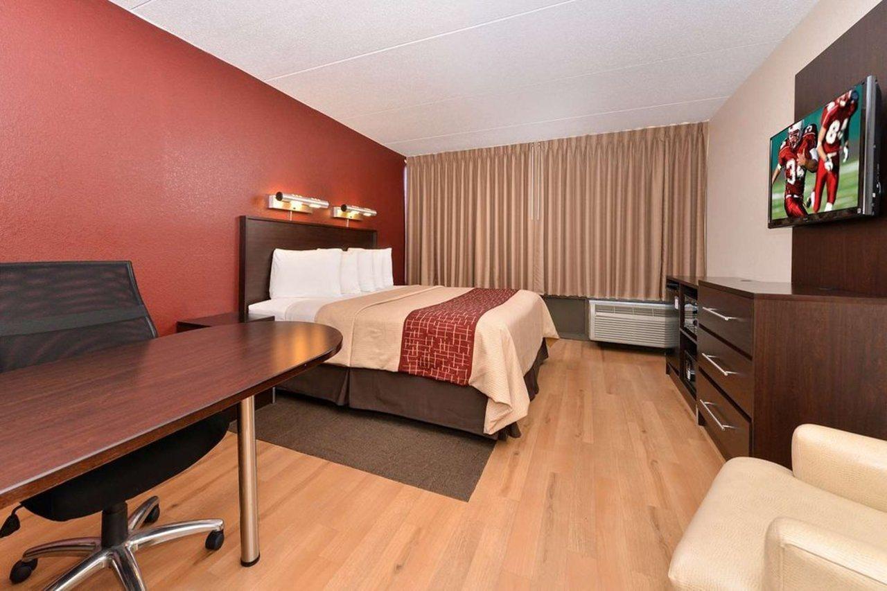Red Roof Plus+ Boston - Woburn/ Burlington Hotel